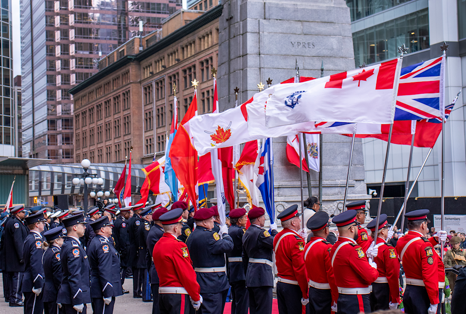 flags_cenotaph