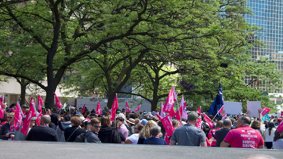 protest-supporters-at-rally